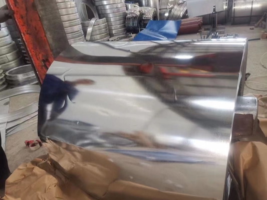O mergulho quente Sgcc galvanizou as bobinas de aço Z275 para folha ondulada do ferro do telhado do metal