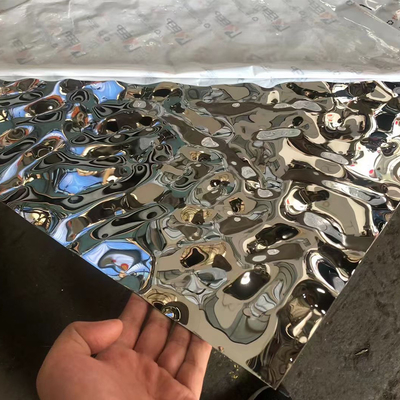 Folhas e placas de aço inoxidável em relevo de grau 304 316 laminadas a frio e laminadas a quente com tamanho personalizado